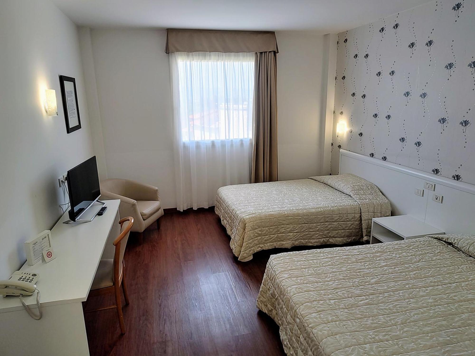 Hotel Datini Prato  Zewnętrze zdjęcie